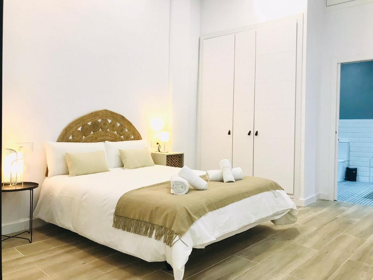 Munilla & Beach By Ele Apartments Малага Екстериор снимка