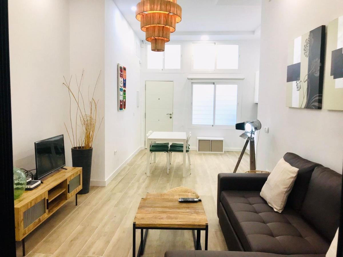 Munilla & Beach By Ele Apartments Малага Екстериор снимка