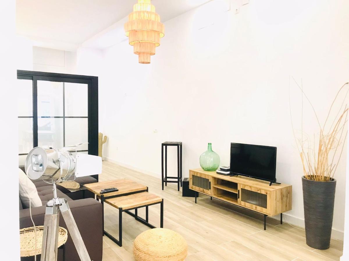 Munilla & Beach By Ele Apartments Малага Екстериор снимка
